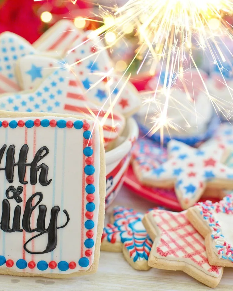 Patriotic 4th of July cookies with festive decorations