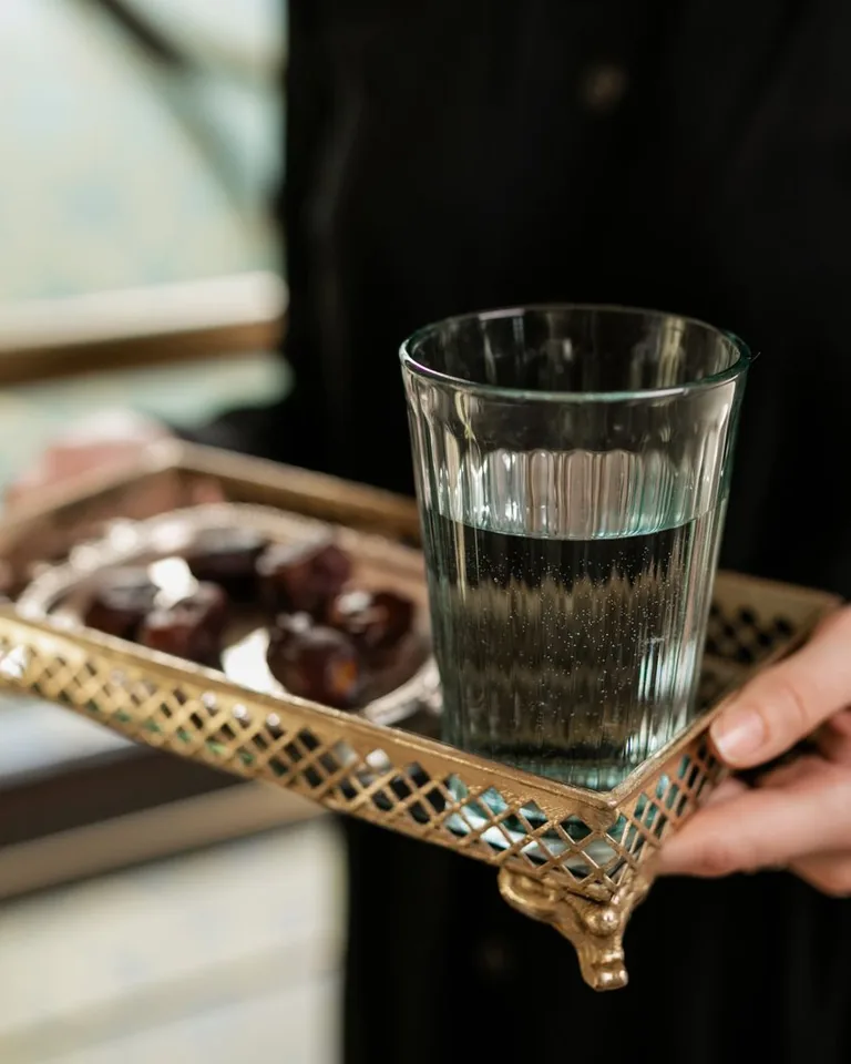 Decorative tray for keys and everyday essentials